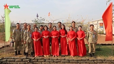 在阳光灼热的非洲大陆上的越南春色